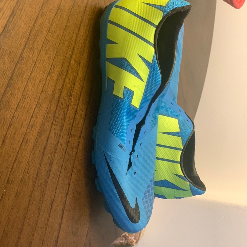 Nike Bomba Final II-Indoor Soccer Shoes